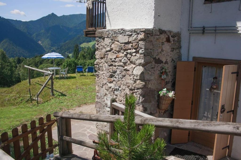 CASA BERNARD nel cuore verde del Trentino Canal San Bovo Esterno foto
